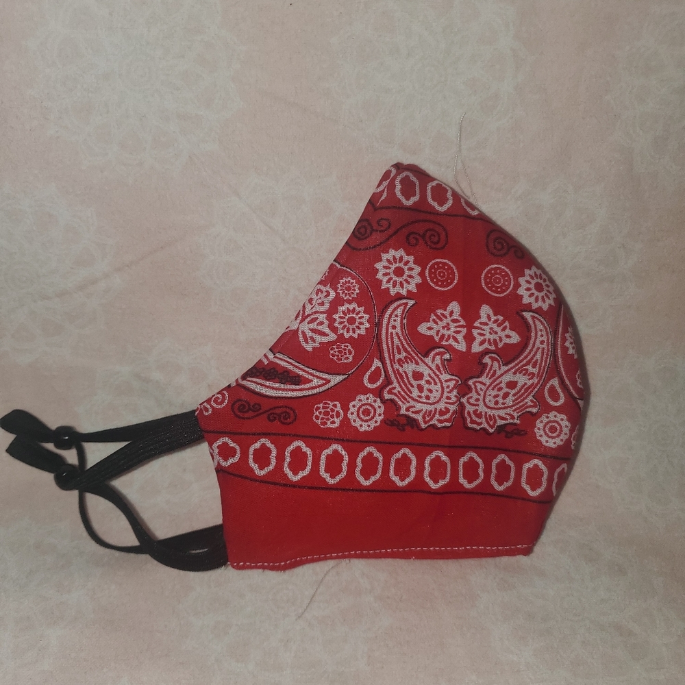 Face mask bandana red